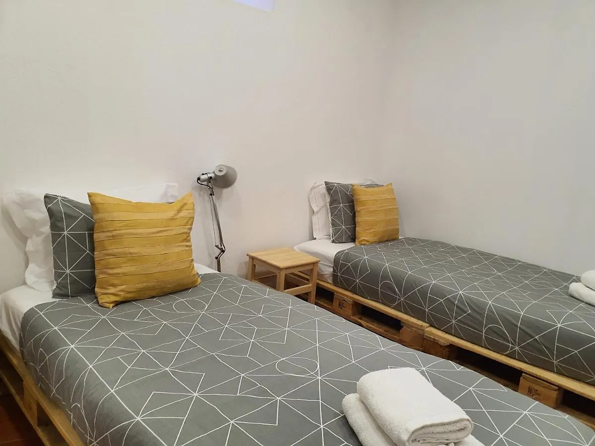 Zabava Sacavem Hotel Gæstehus